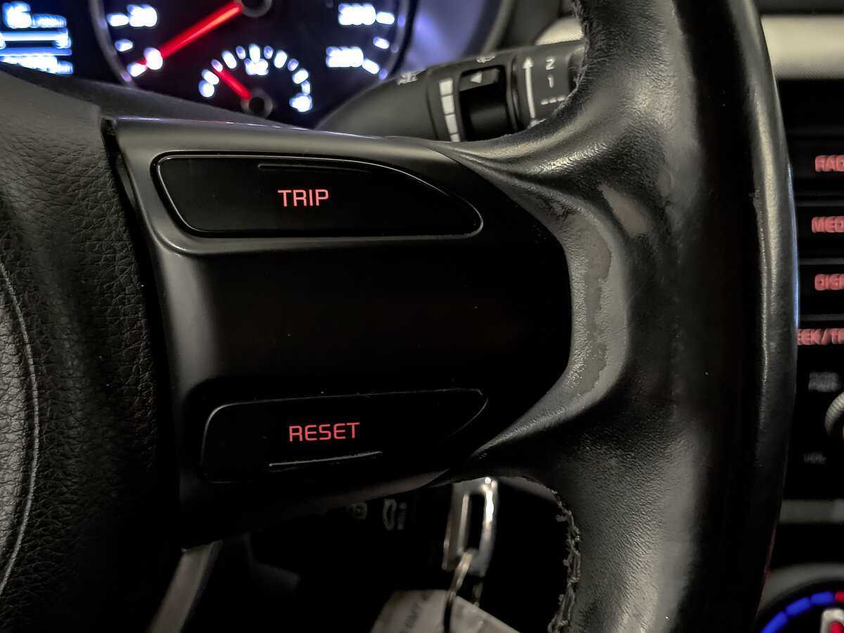 Купить Kia Rio, 2017, 76 699 км.. Фото: #25