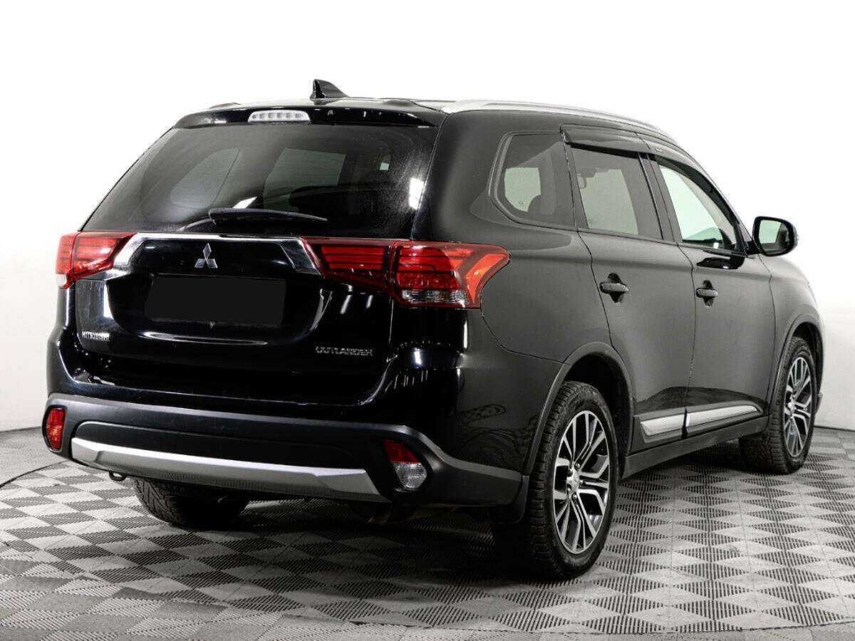 Купить Mitsubishi Outlander, 2018, 135 735 км.. Фото: #3