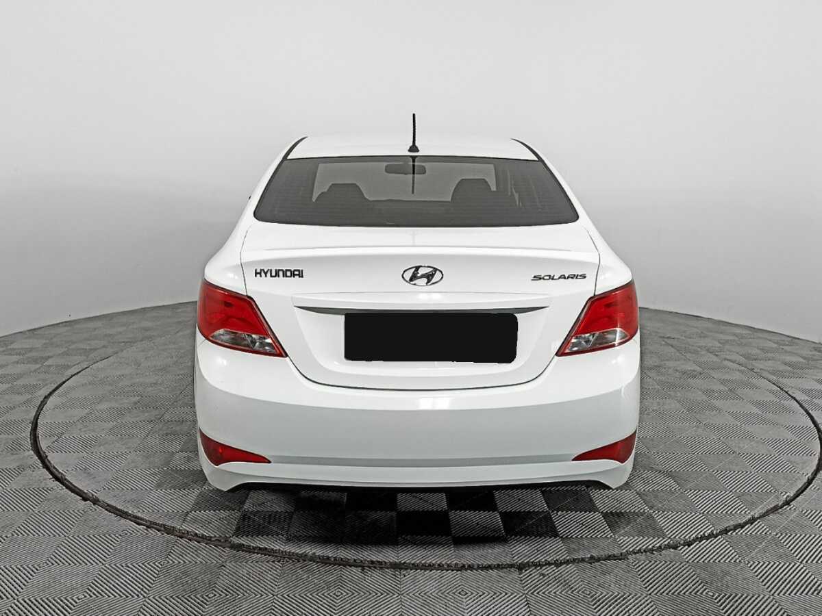 Купить Hyundai Solaris, 2015, 106 302 км.. Фото: #4