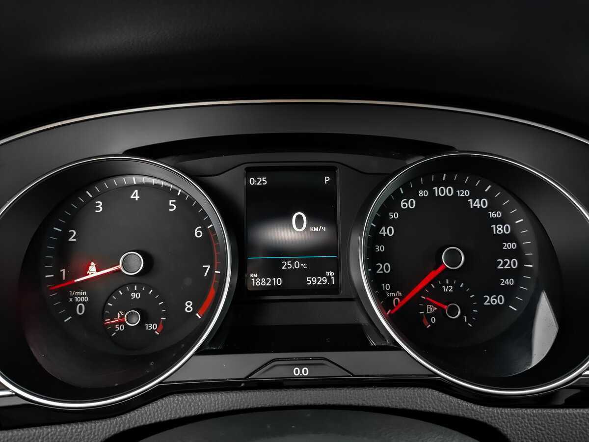 Купить Volkswagen Passat, 2018, 188 206 км.. Фото: #10