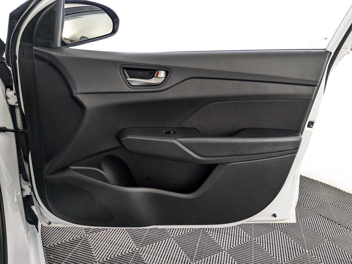 Купить Hyundai Solaris, 2019, 46 124 км.. Фото: #20