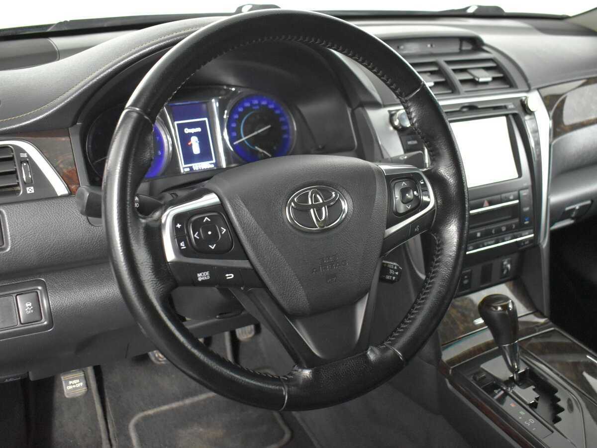 Купить Toyota Camry, 2015, 181 990 км.. Фото: #9