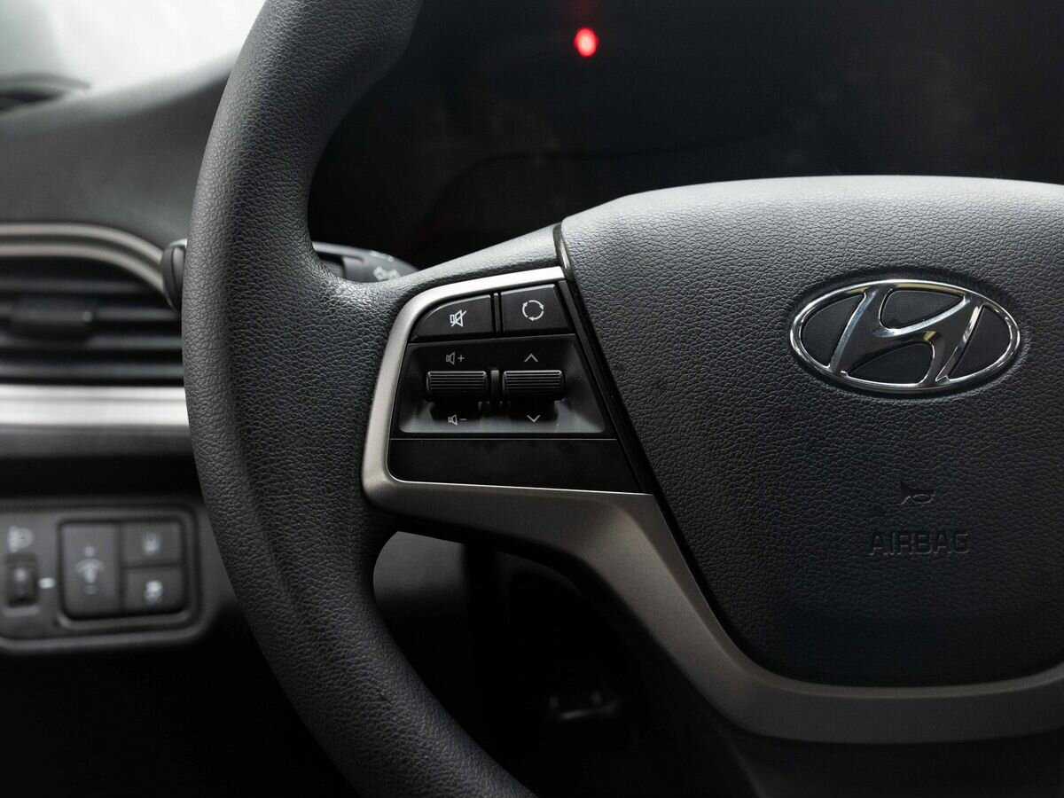 Купить Hyundai Solaris, 2019, 36 124 км.. Фото: #14