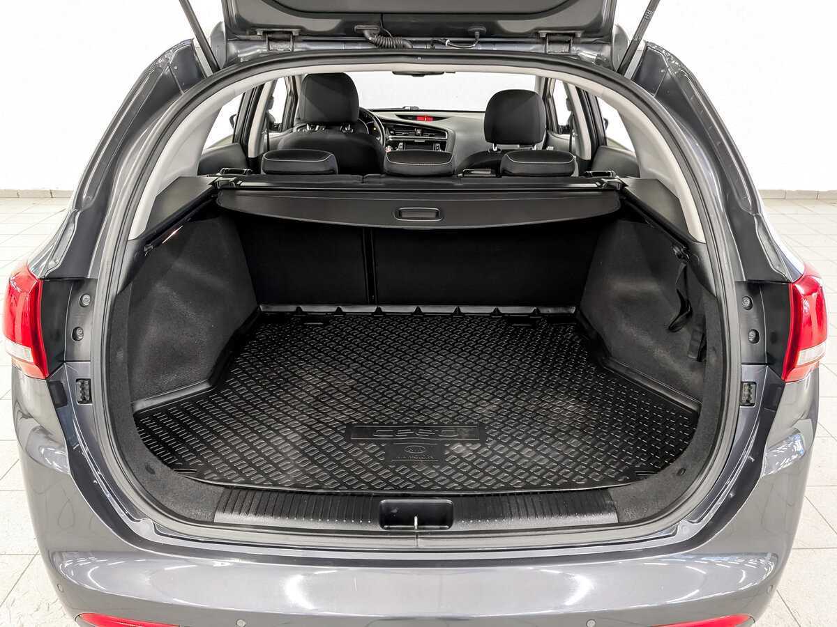 Купить Kia Ceed, 2018, 174 840 км.. Фото: #9