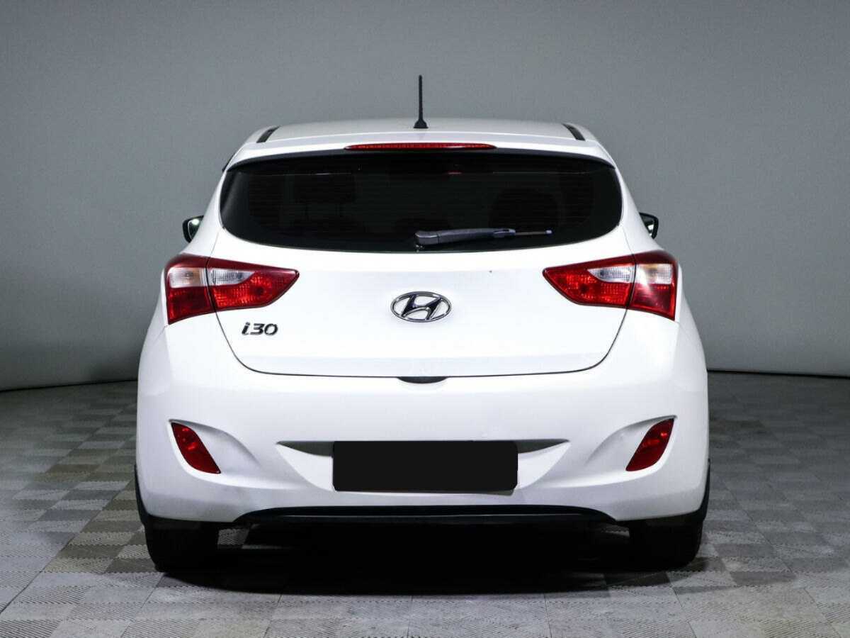 Купить Hyundai i30, 2013, 218 378 км.. Фото: #5