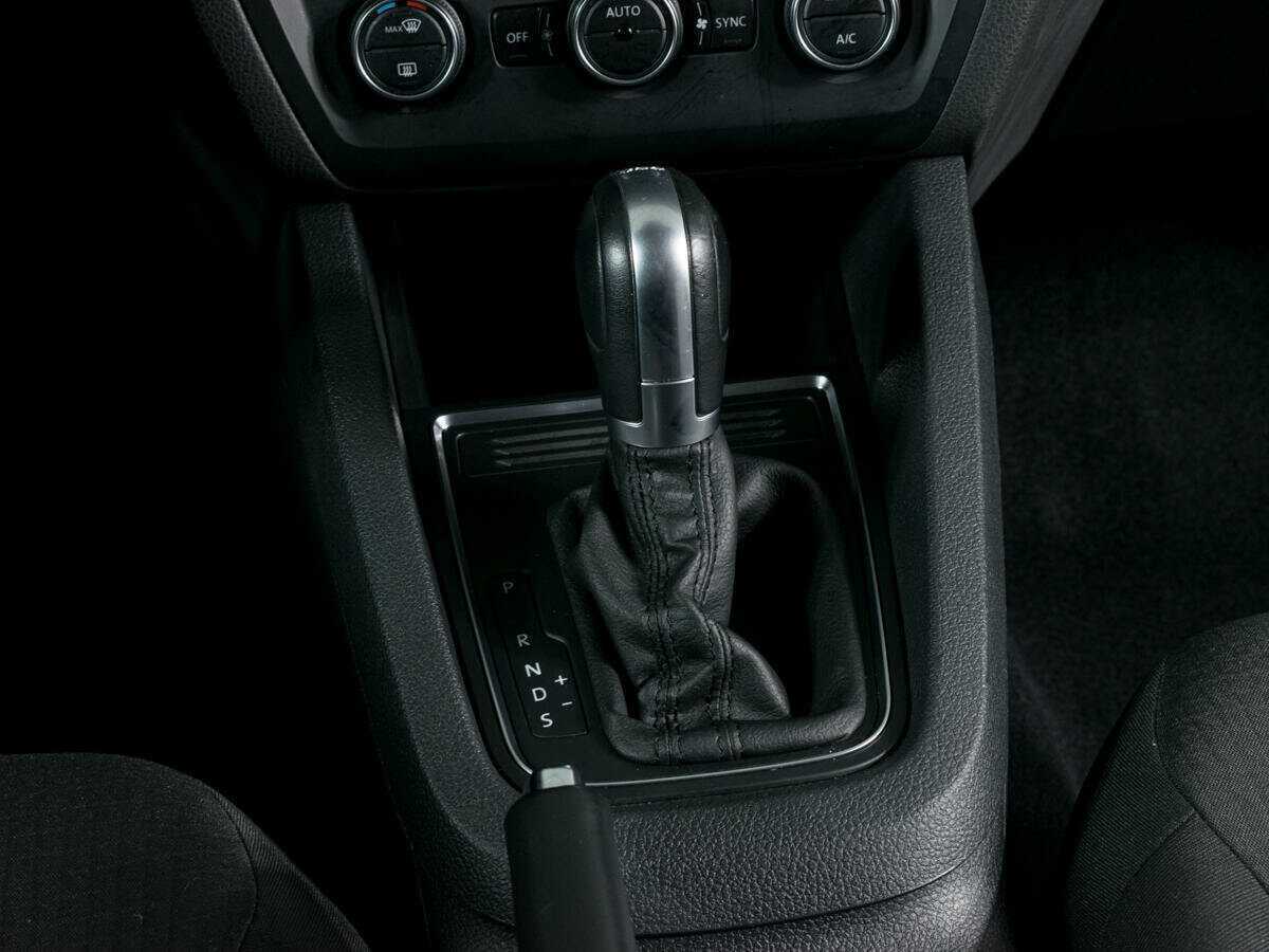 Купить Volkswagen Jetta, 2016, 52 879 км.. Фото: #11