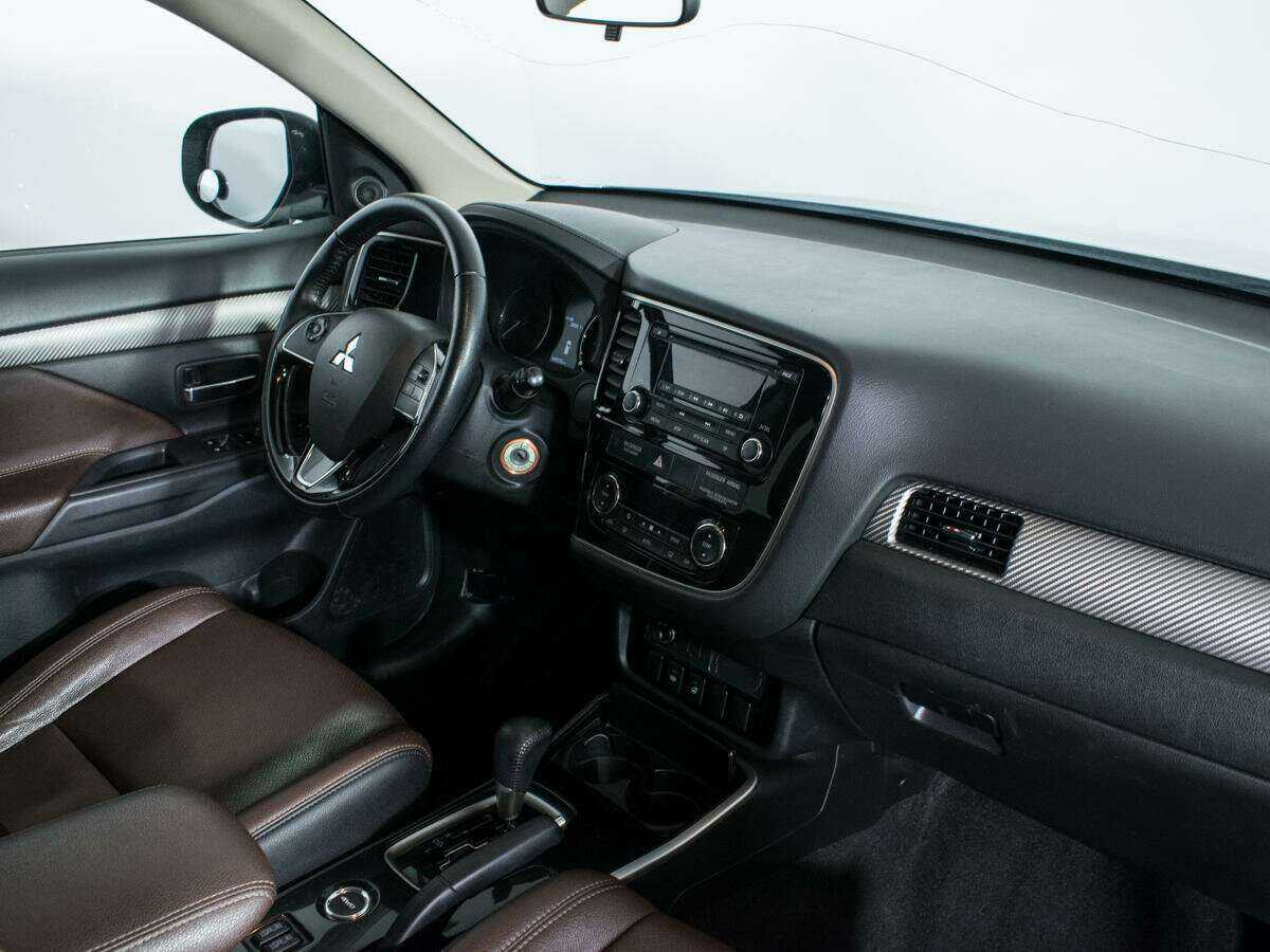 Купить Mitsubishi Outlander, 2017, 144 572 км.. Фото: #7
