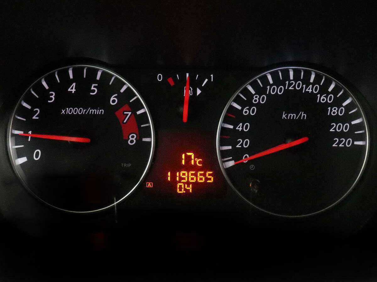 Купить Nissan Note, 2012, 119 665 км.. Фото: #9