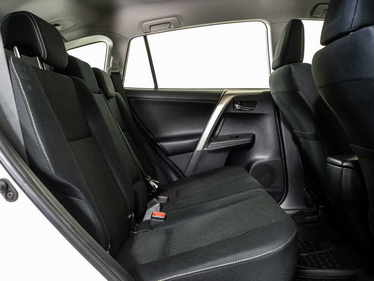 Купить Toyota RAV4, 2013, 111 771 км.. Фото: #7