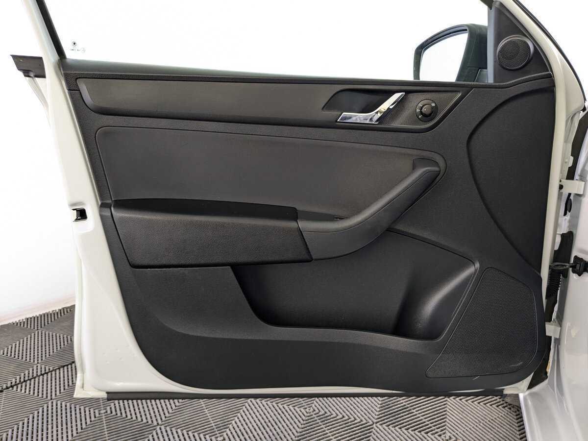 Купить Skoda Rapid, 2017, 180 415 км.. Фото: #18