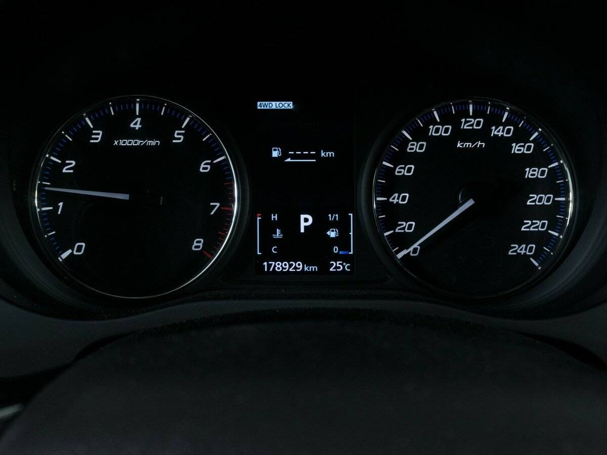 Купить Mitsubishi Outlander, 2016, 178 926 км.. Фото: #12