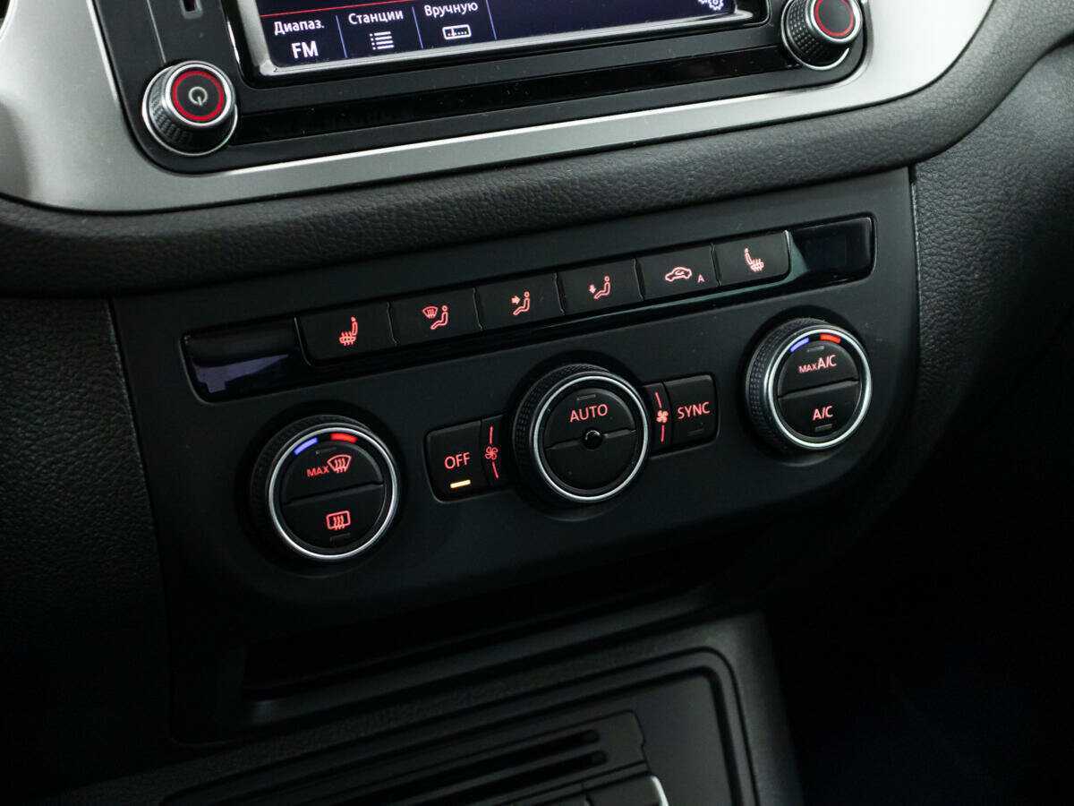 Купить Volkswagen Tiguan, 2015, 234 604 км.. Фото: #15