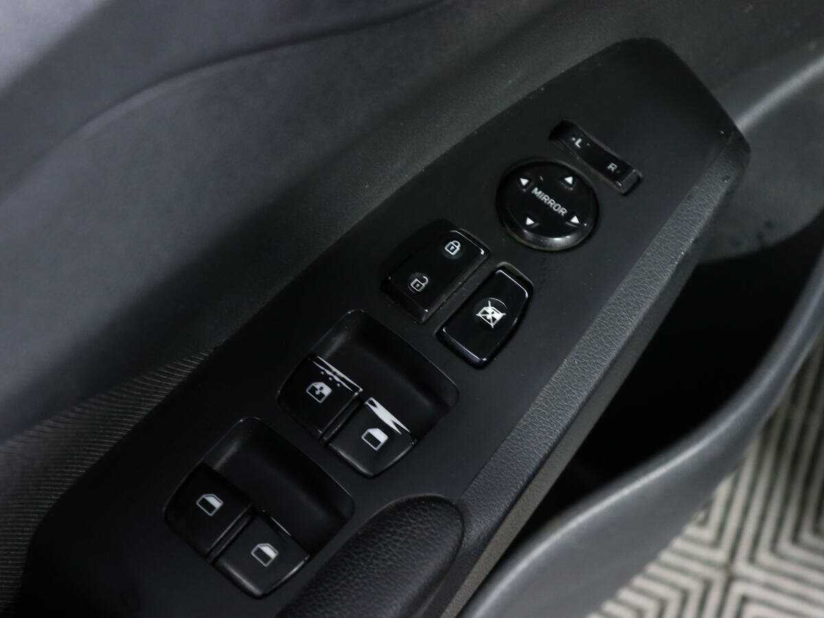 Купить Hyundai Solaris, 2018, 112 200 км.. Фото: #12