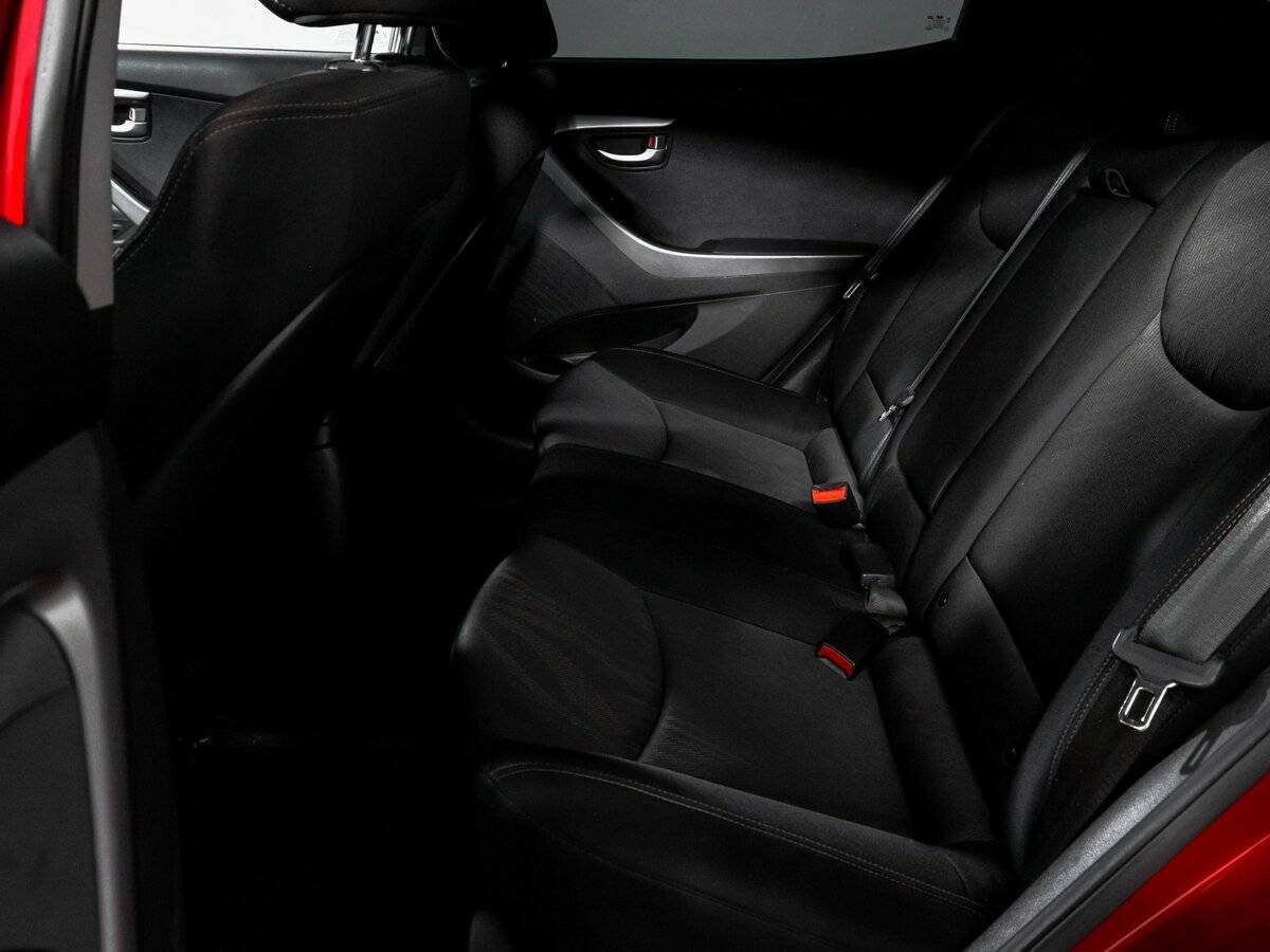 Купить Hyundai Elantra, 2015, 97 906 км.. Фото: #9