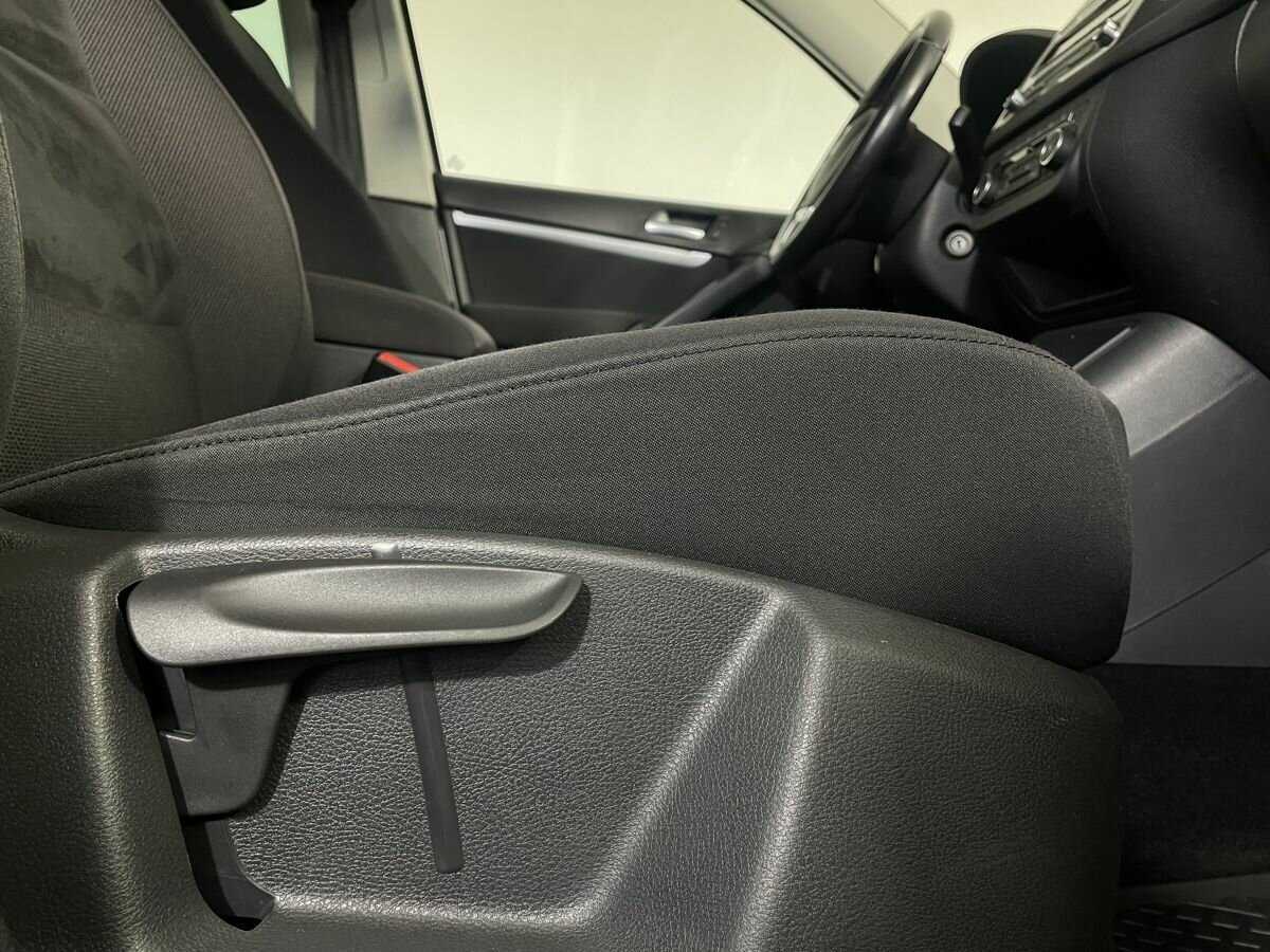 Купить Volkswagen Tiguan, 2012, 90 198 км.. Фото: #13
