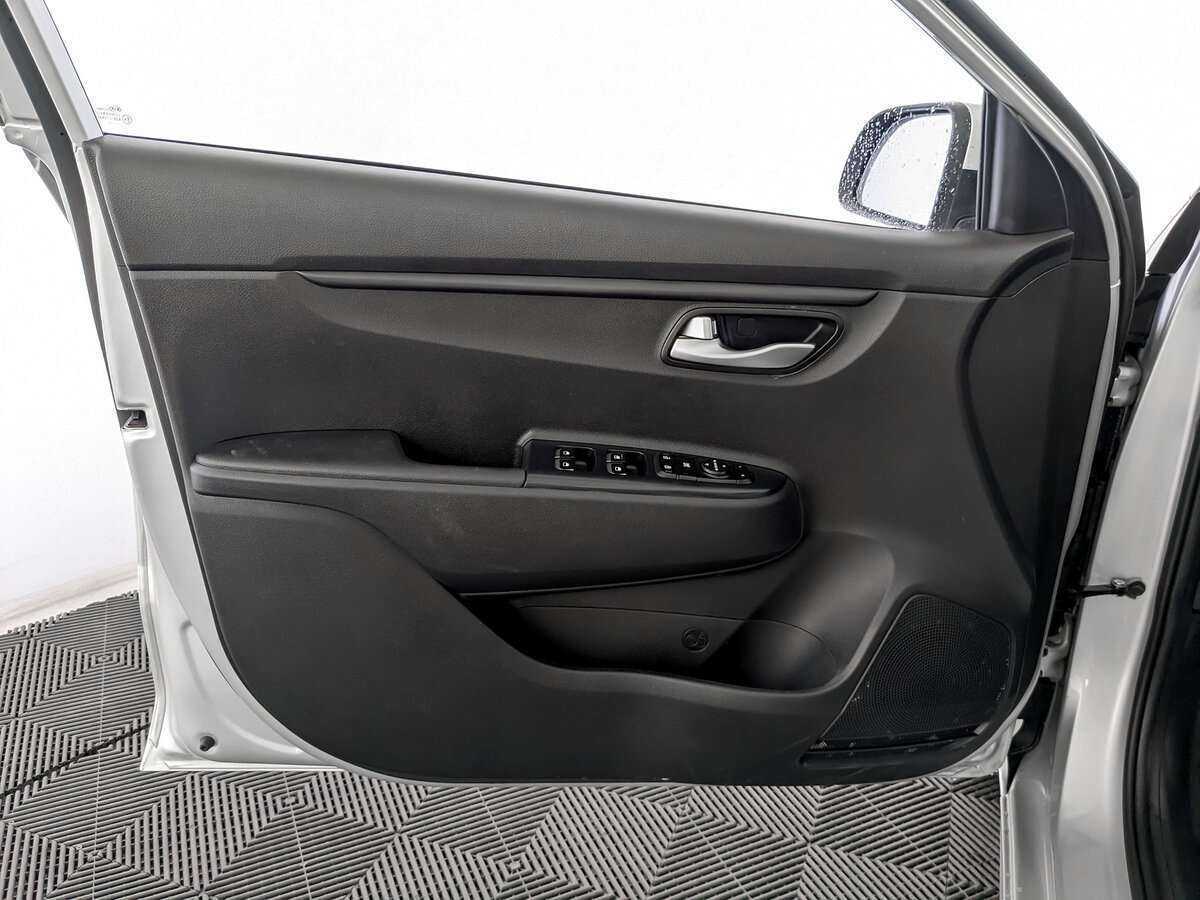 Купить Kia Rio, 2021, 93 679 км.. Фото: #14