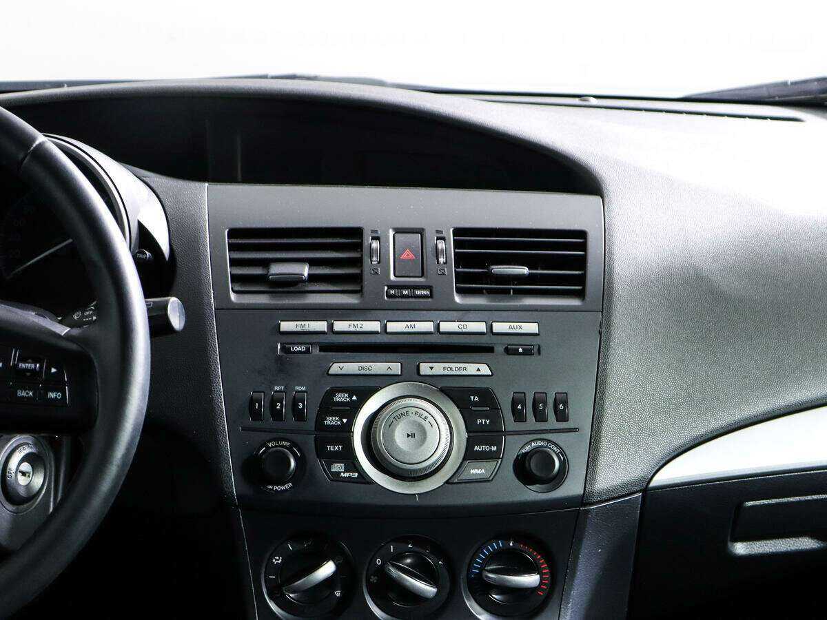 Купить Mazda 3, 2012, 172 625 км.. Фото: #12