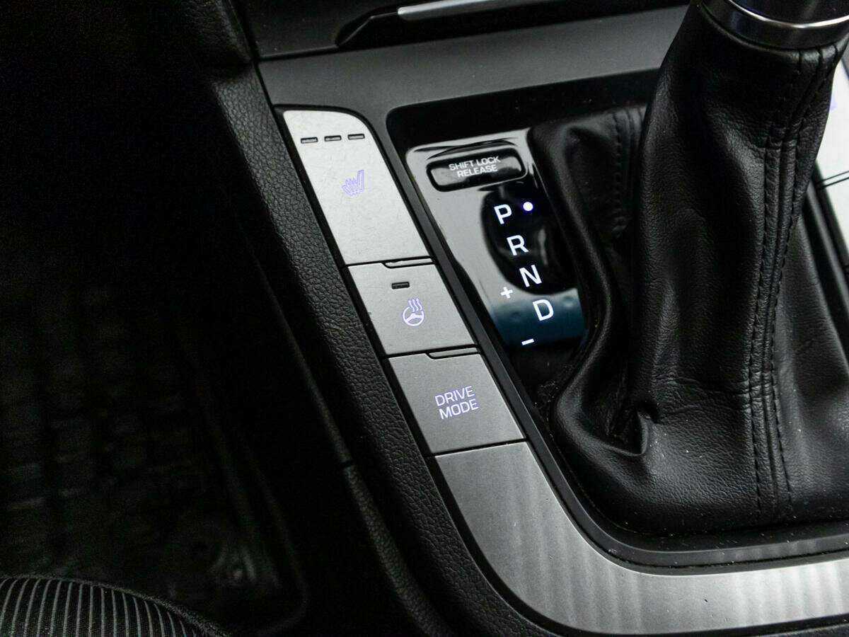 Купить Hyundai Elantra, 2018, 184 612 км.. Фото: #15