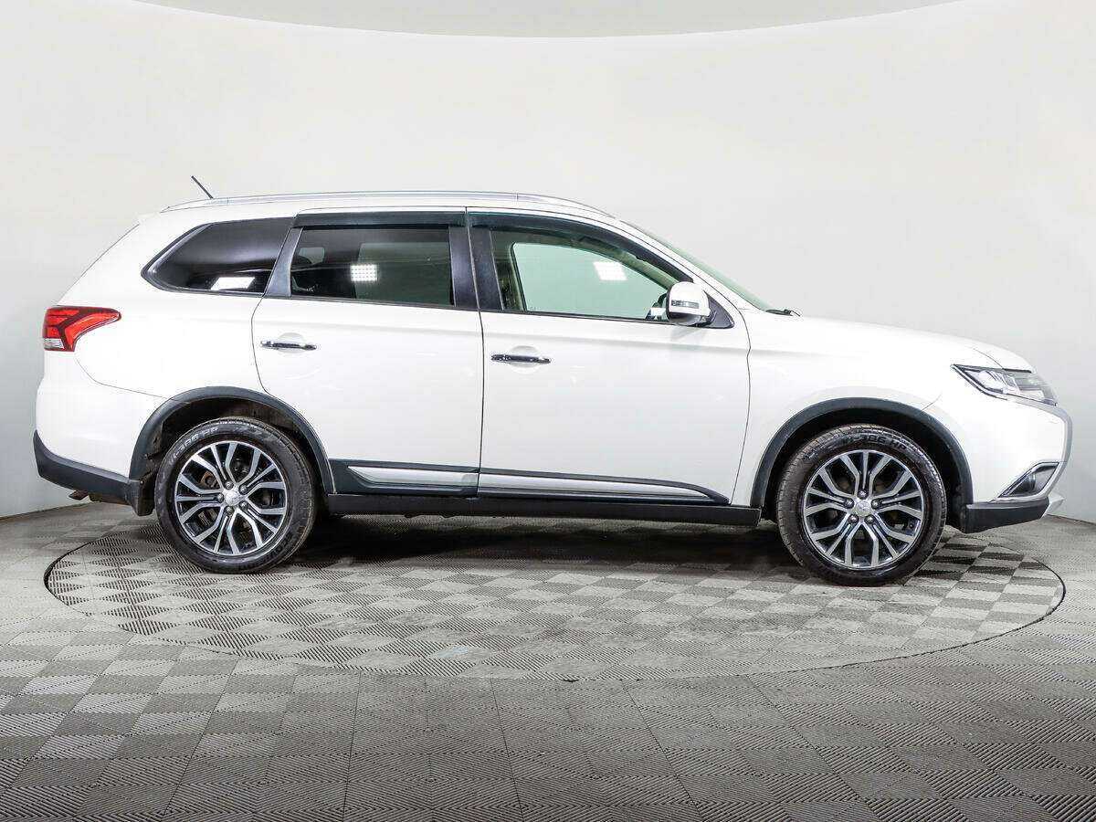 Купить Mitsubishi Outlander, 2016, 158 200 км.. Фото: #3