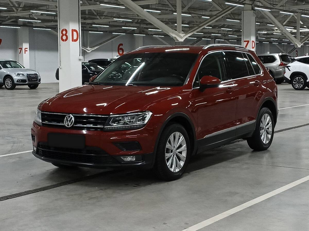Купить Volkswagen Tiguan, 2018, 182 157 км.. Фото: #0