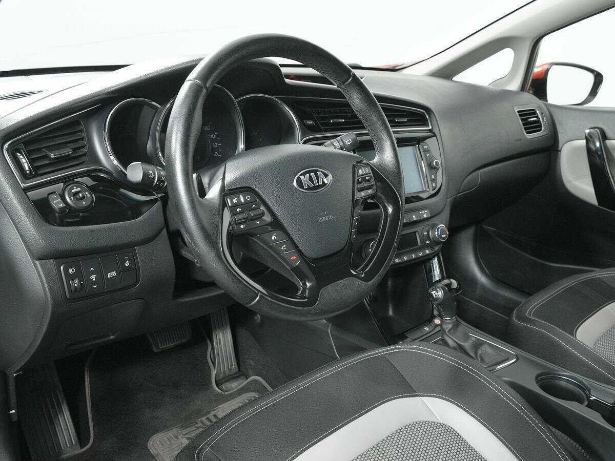 Купить Kia Ceed, 2017, 92 436 км.. Фото: #12
