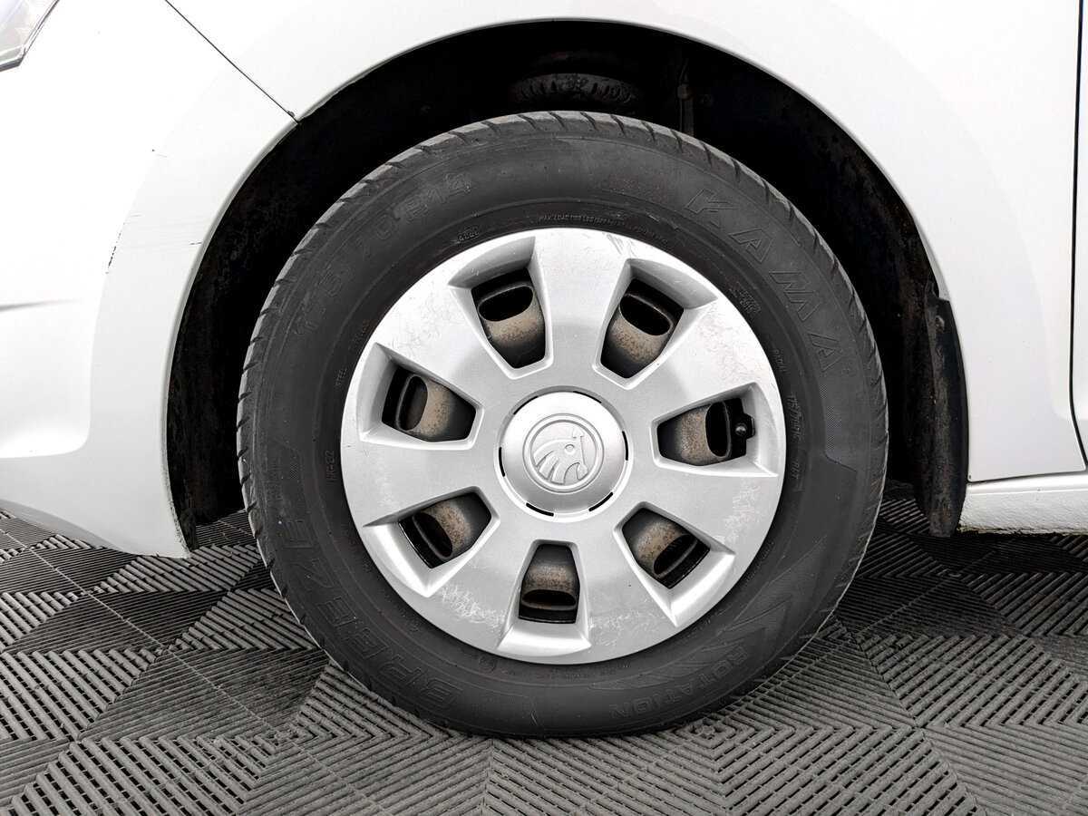 Купить Skoda Rapid, 2017, 189 398 км.. Фото: #17