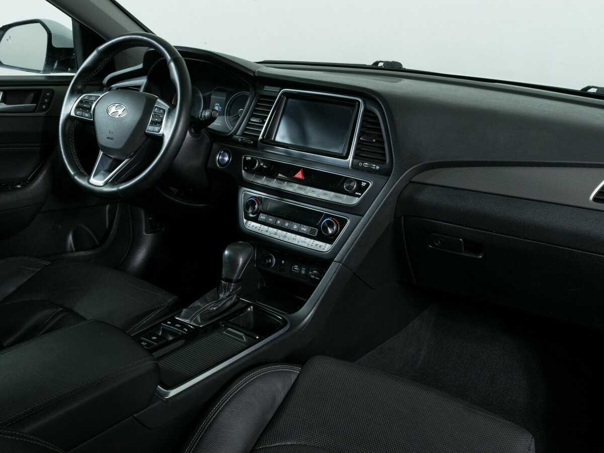 Купить Hyundai Sonata, 2018, 227 800 км.. Фото: #4