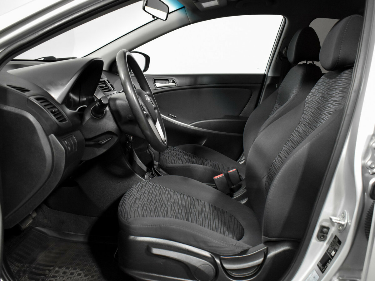 Купить Hyundai Solaris, 2015, 146 674 км.. Фото: #9