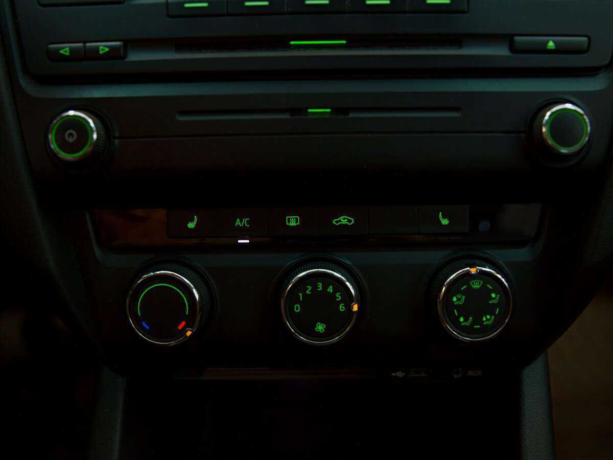 Купить Skoda Octavia, 2014, 233 564 км.. Фото: #11