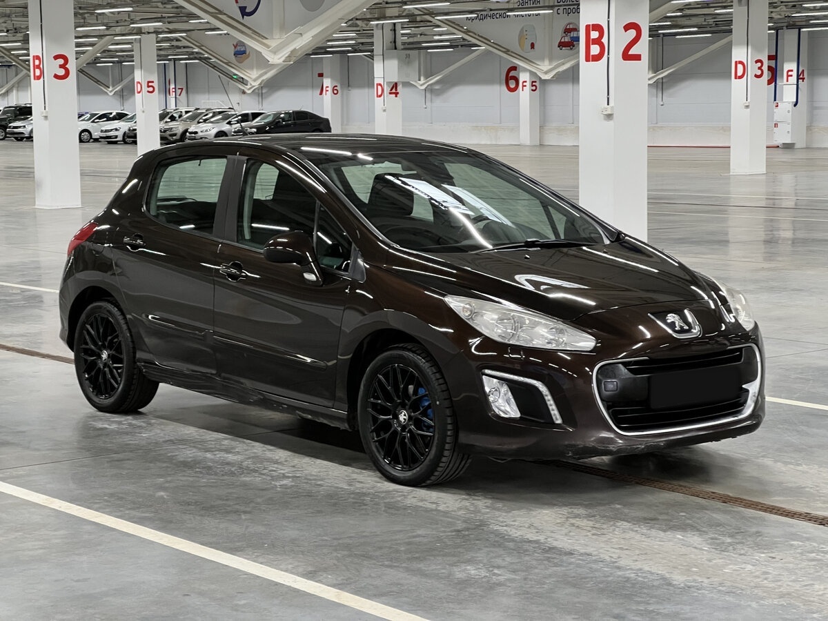 Купить Peugeot 308, 2012, 207 668 км.. Фото: #2