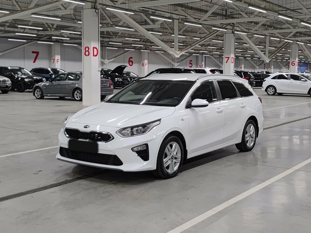 Купить Kia Ceed, 2019, 39 902 км.. Посмотреть фото
