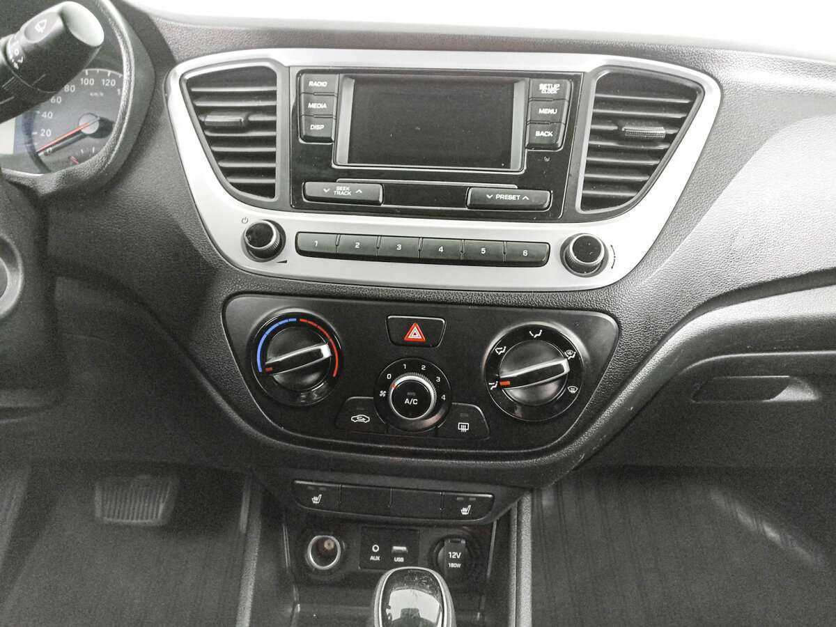 Купить Hyundai Solaris, 2017, 82 558 км.. Фото: #12