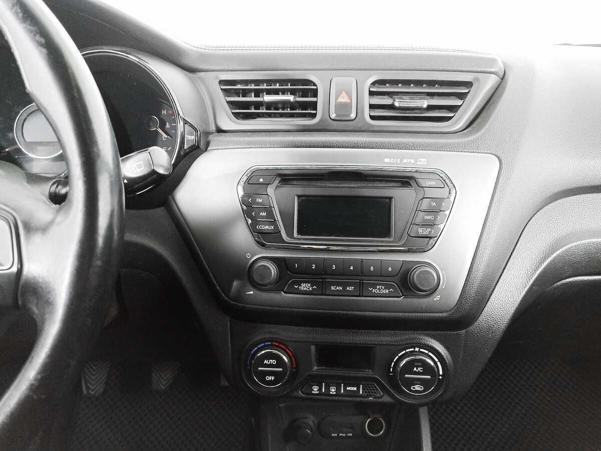 Купить Kia Rio, 2015, 197 537 км.. Фото: #10