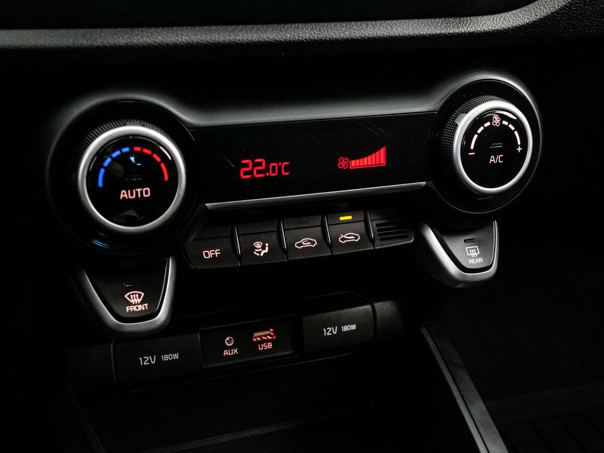 Купить Kia Rio, 2018, 80 371 км.. Фото: #11