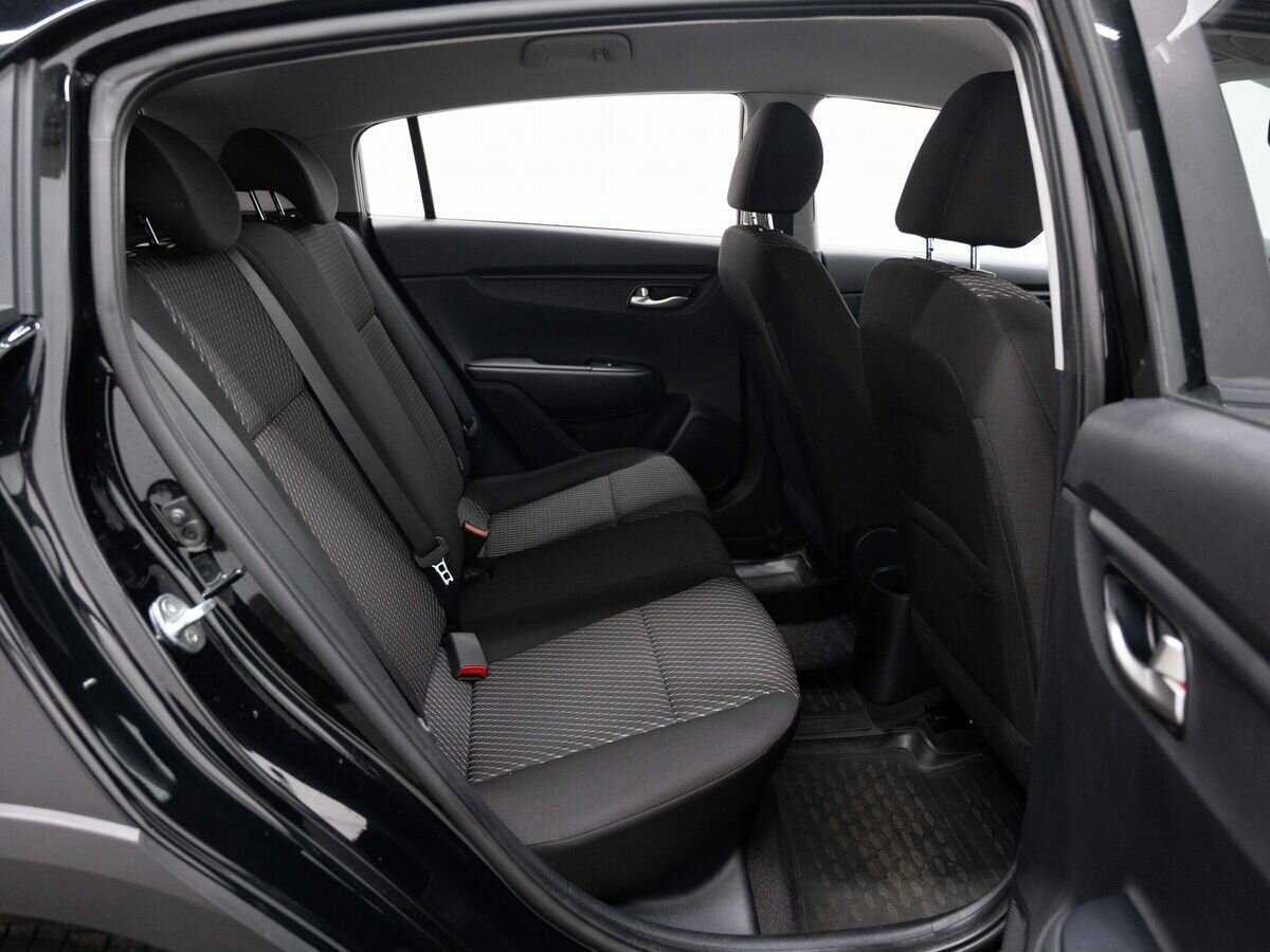 Купить Kia Rio, 2018, 141 525 км.. Фото: #9