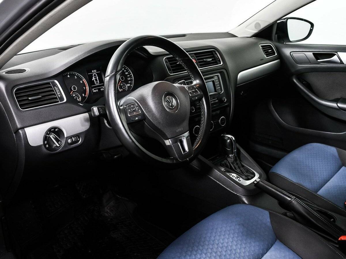 Купить Volkswagen Jetta, 2013, 74 271 км.. Фото: #12
