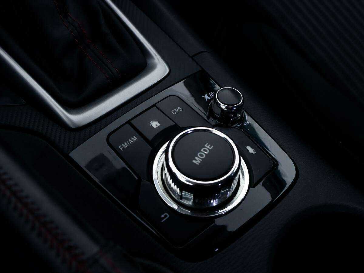 Купить Mazda 3, 2013, 157 124 км.. Фото: #12