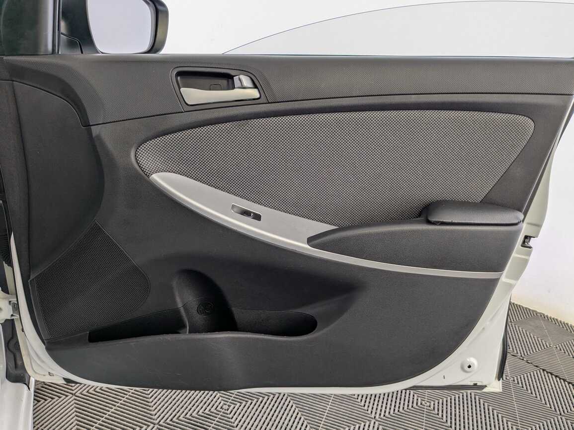 Купить Hyundai Solaris, 2013, 201 000 км.. Фото: #18