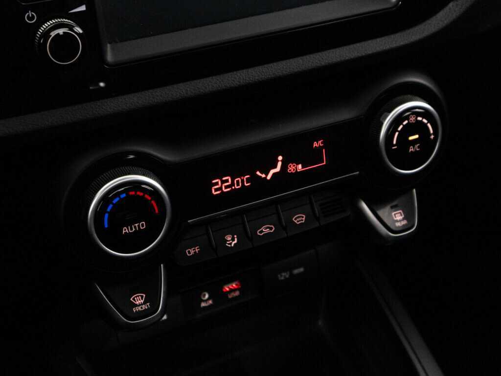 Купить Kia Rio, 2018, 34 312 км.. Фото: #14