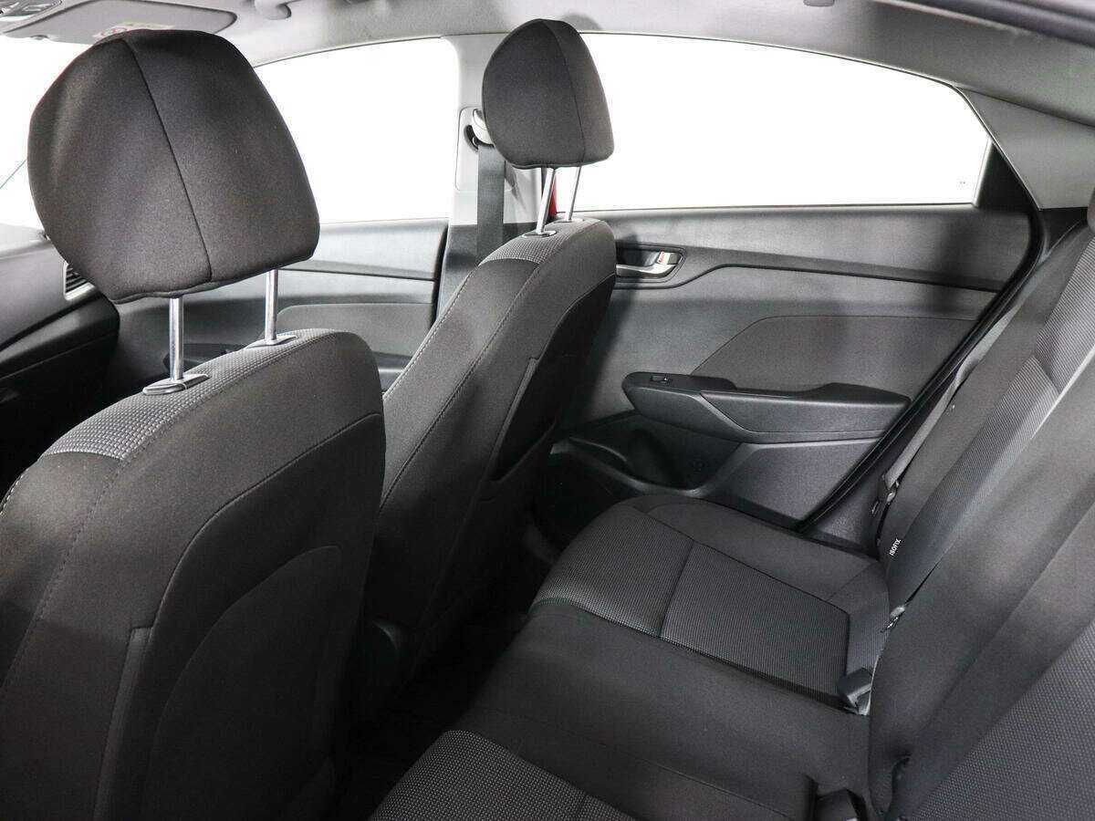 Купить Hyundai Solaris, 2019, 42 300 км.. Фото: #7