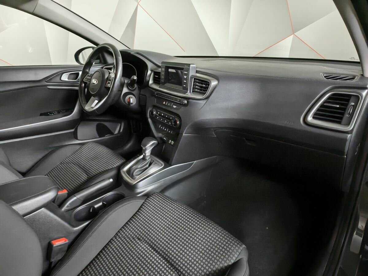 Купить Kia Ceed, 2018, 99 048 км.. Фото: #8