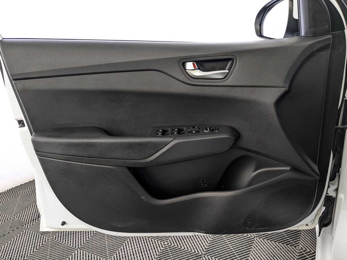 Купить Hyundai Solaris, 2020, 75 421 км.. Фото: #17