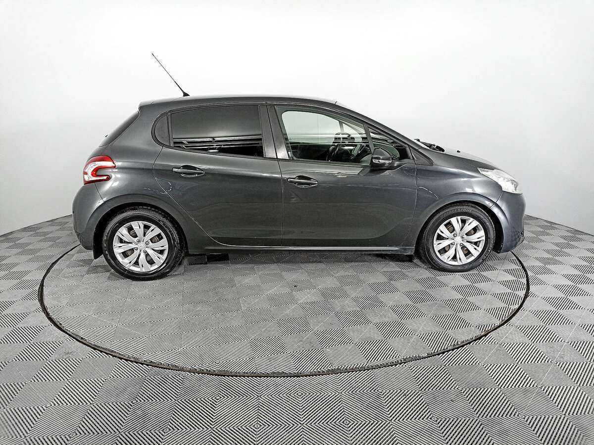 Купить Peugeot 208, 2013, 108 259 км.. Фото: #3