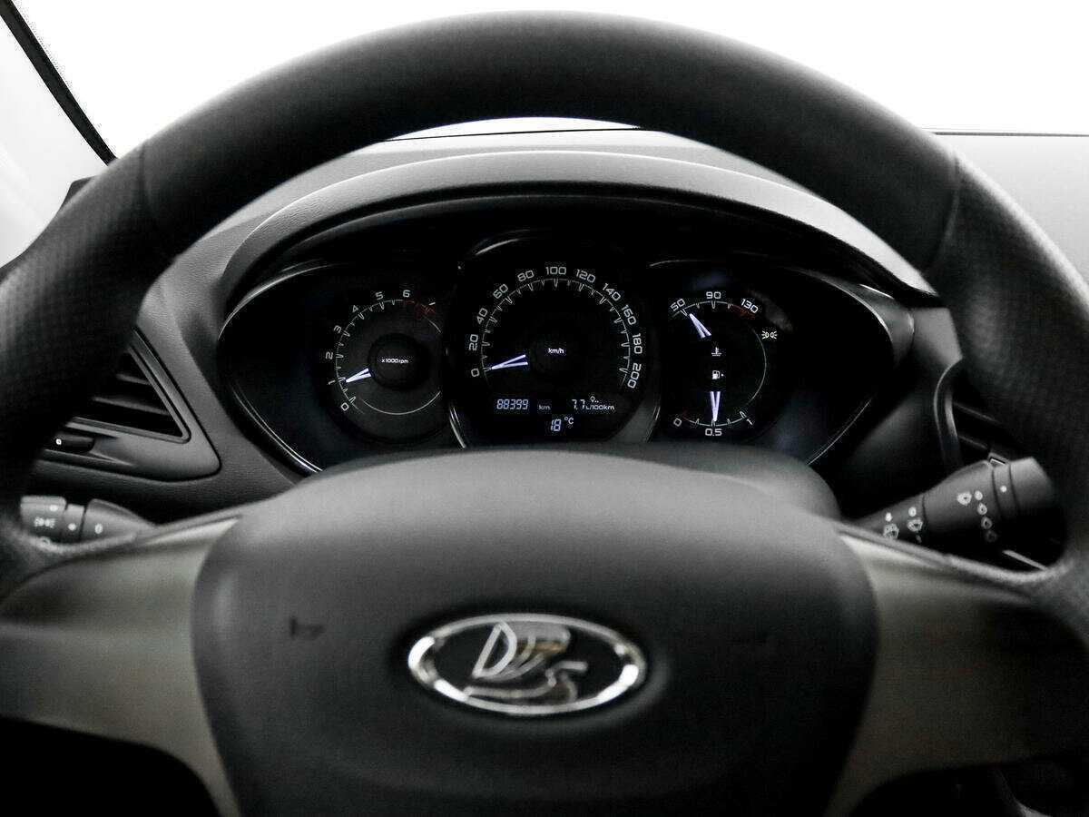 Купить Lada (ВАЗ) Vesta, 2016, 88 398 км.. Фото: #14