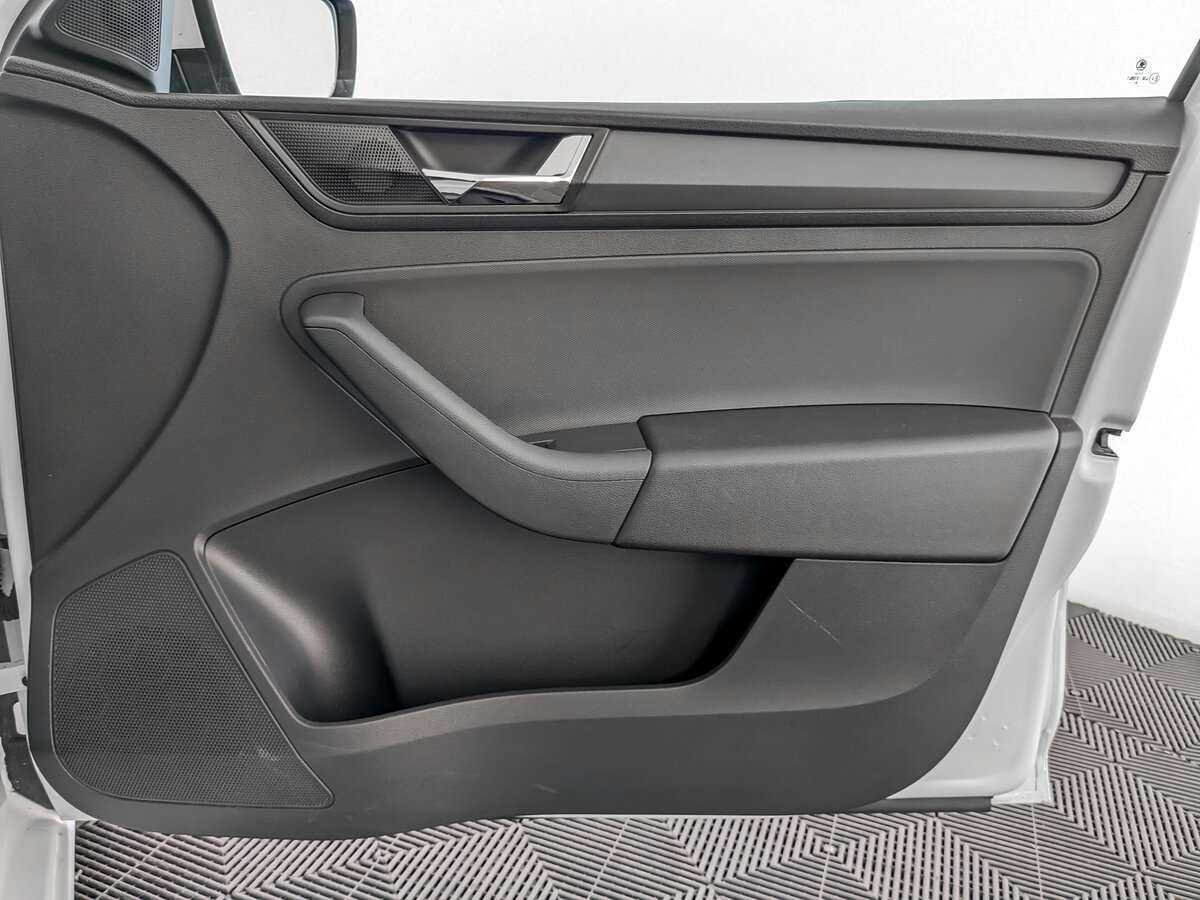 Купить Skoda Rapid, 2018, 112 381 км.. Фото: #19