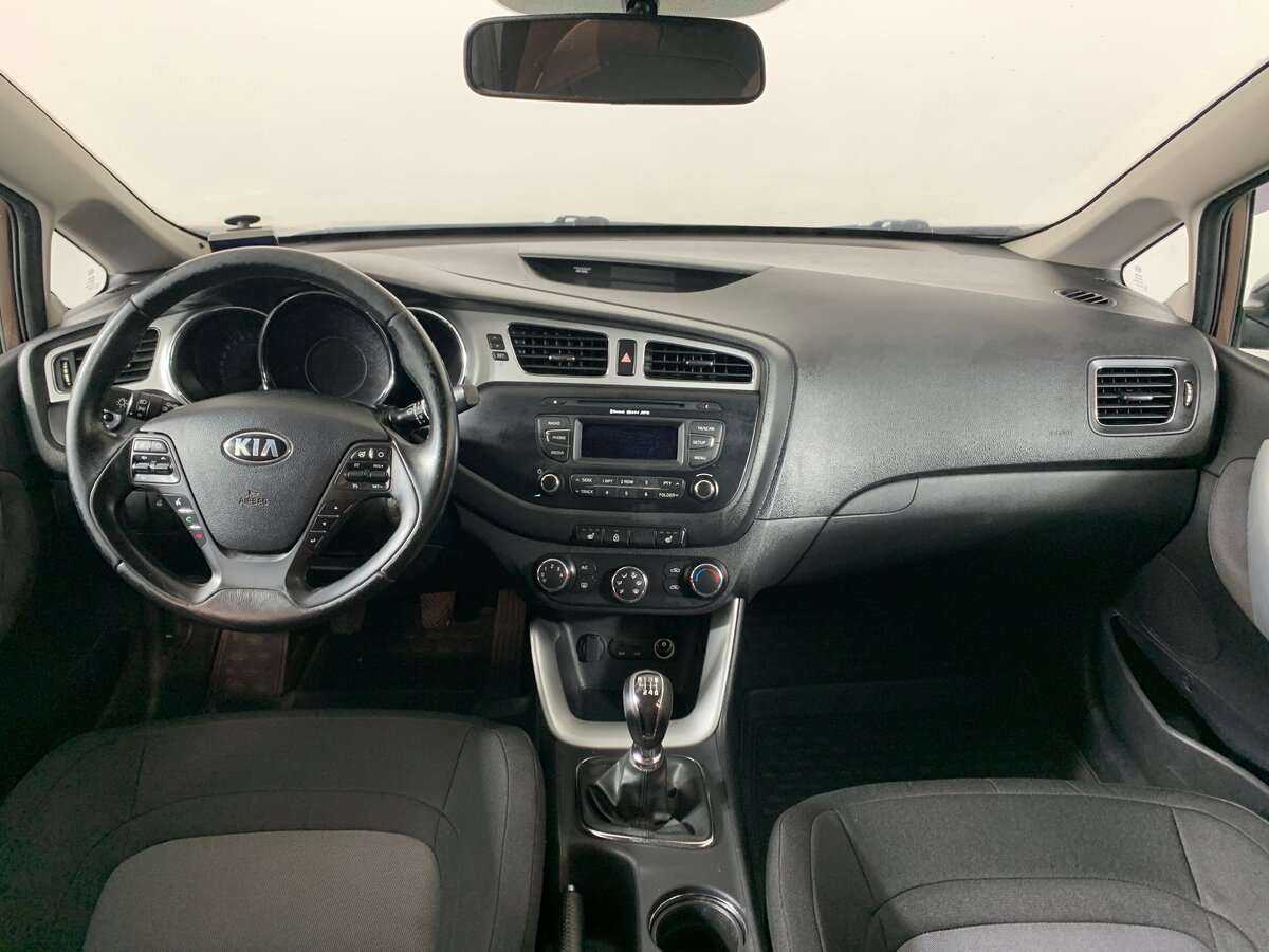 Купить Kia Ceed, 2014, 145 937 км.. Фото: #9