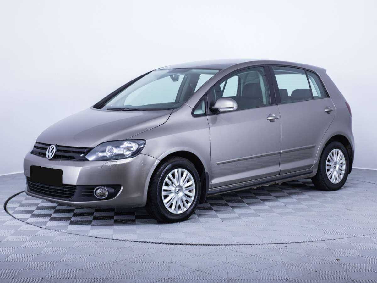 Купить Volkswagen Golf Plus, 2012, 174 921 км.. Посмотреть фото