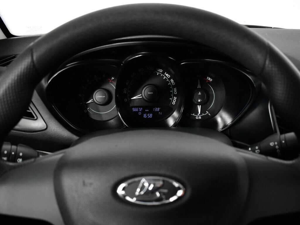 Купить Lada (ВАЗ) Vesta, 2016, 56 671 км.. Фото: #10