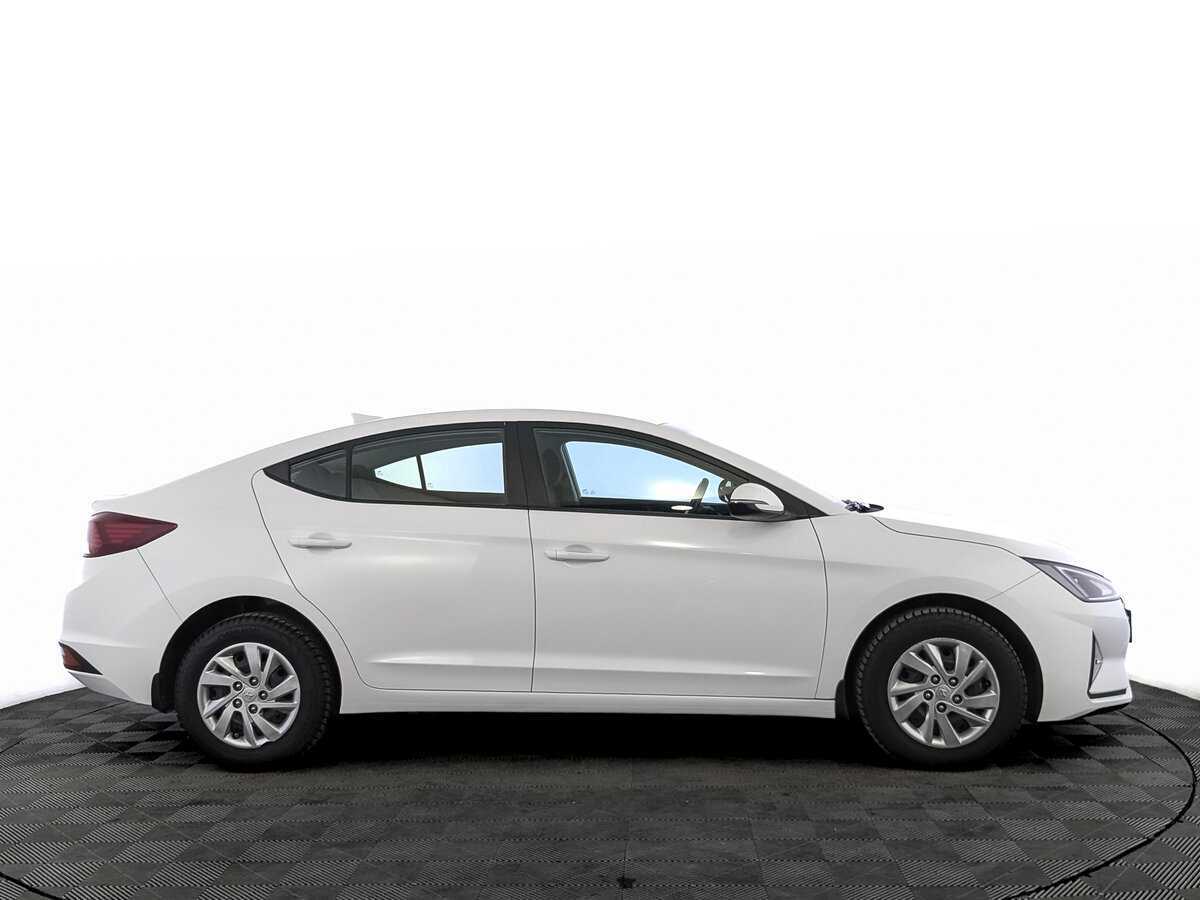 Купить Hyundai Elantra, 2019, 57 562 км.. Фото: #3