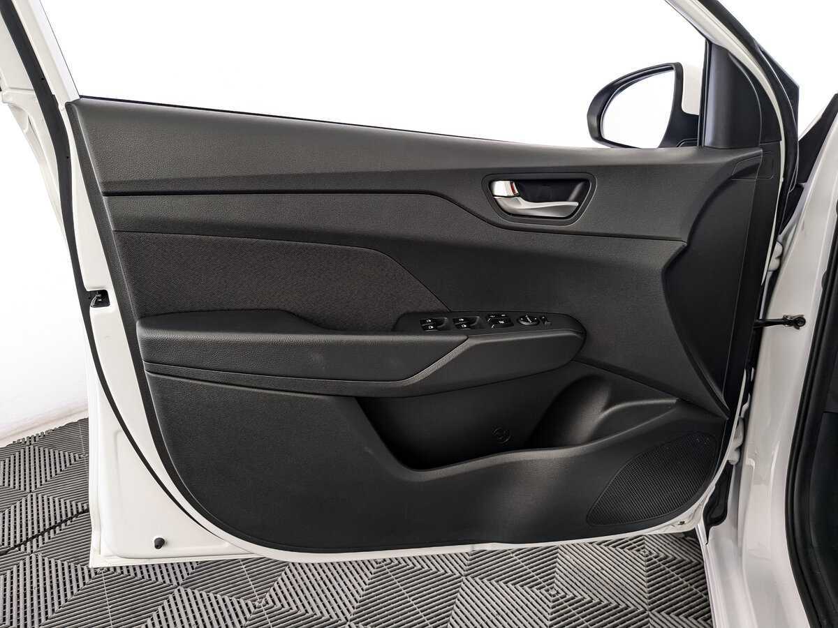 Купить Hyundai Solaris, 2022, 16 013 км.. Фото: #14